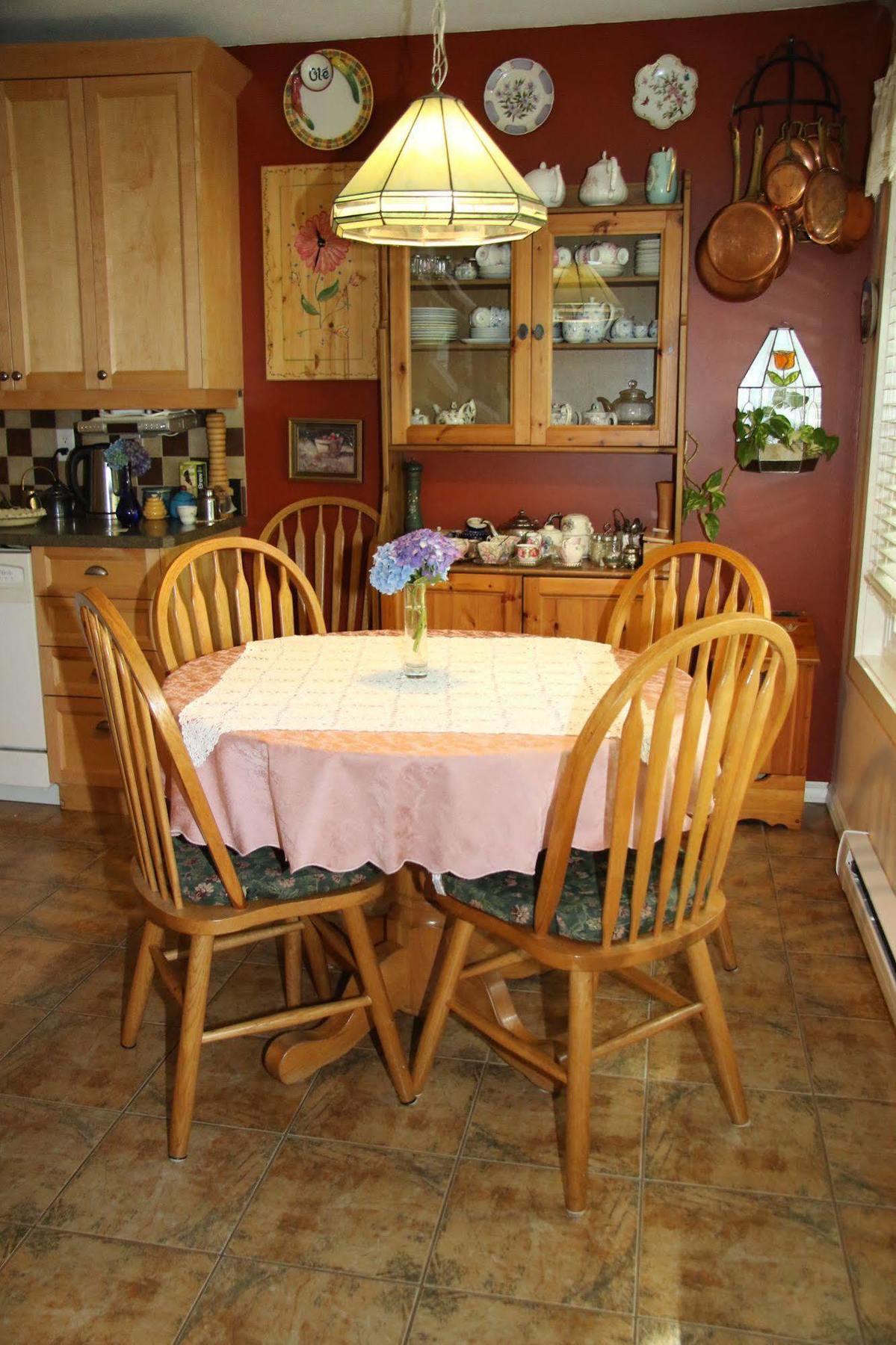 Tea Cozy Bed & Breakfast Qualicum Beach Exterior foto