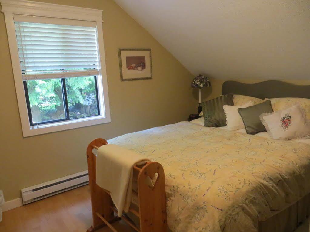 Tea Cozy Bed & Breakfast Qualicum Beach Exterior foto